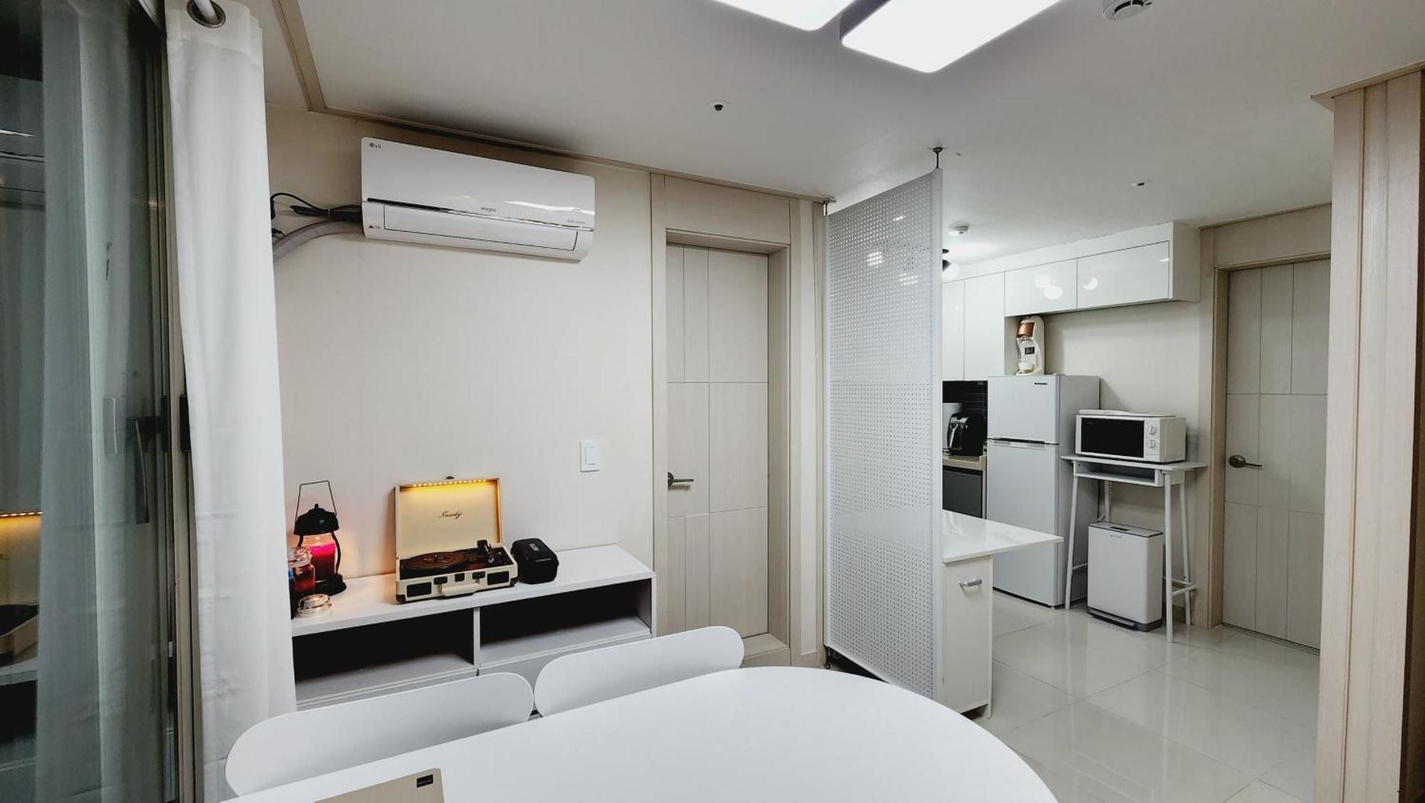 Jw'S Bukhansan Healing Stay I Сеул Экстерьер фото